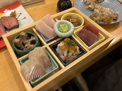 牛タンとマグロとクリスピー餃子 ひまわり［海］ 築地店