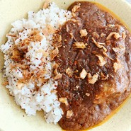 穴場のカレーかふぇ コルリ