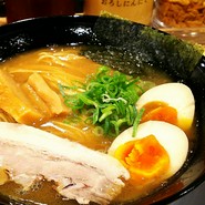 正に濃厚中華そば