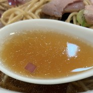 出汁の旨みを凝縮したスープ！
