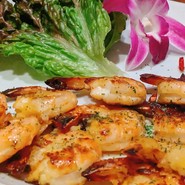 エビ好きにはたまらない！ガーリックシュリンプ。ラ・オハナ人気のサイドメニュー。