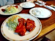 肉料理のランチセットが豊富で安くて美味しい。