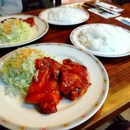 肉料理のランチセットが豊富で安くて美味しい。