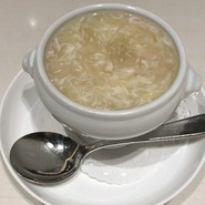 蟹入りふかひれスープ