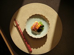 飯倉 / ジャヌ東京2階