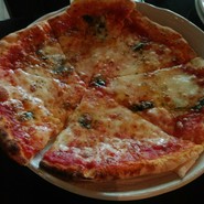 ピッツェリア　武蔵野山居