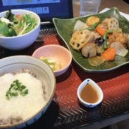 大戸屋 上野公園店