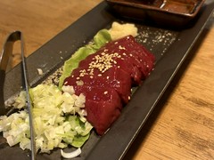 黒毛和牛とホルモン焼　DORA