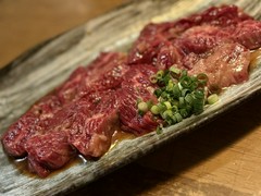 黒毛和牛とホルモン焼　DORA