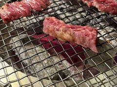 黒毛和牛とホルモン焼　DORA