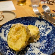 BRACERIA　PASTICCERIA　BOND