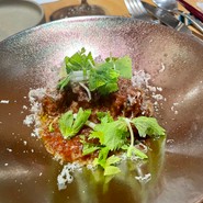 BRACERIA　PASTICCERIA　BOND