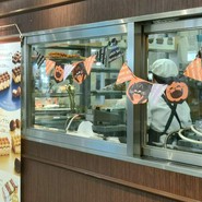 マネケン アスティ一宮店