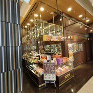 マネケン アスティ一宮店