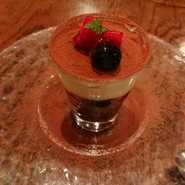 いろいろベリーのミニティラミス