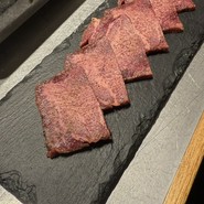 牛術黒帯