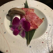 牛刺しと焼肉としゃぶしゃぶと。仔虎国分町店