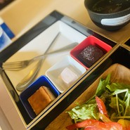 フレンチカフェ　ル・クロ　スゥ　ル　スリジェ