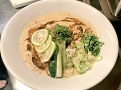 白担々麺
