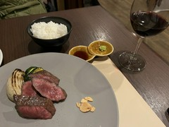 神戸牛ステーキ Vesta