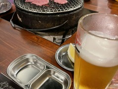 炭火焼肉やすみつ