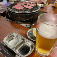 炭火焼肉やすみつ