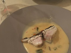 ビストロ　ブルーキッチンアンドボドルズ