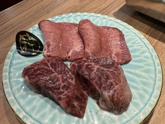焼肉　うしみつ一門　目黒店