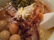絶品！塩ラーメン(黒)