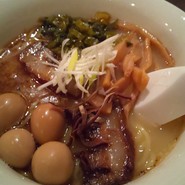 絶品！塩ラーメン(黒)