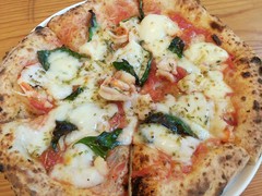 PIZZERIA BUENOS　（ピッツァリア ブエノス）