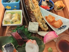 十肴　とみぞう