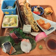 十肴　とみぞう