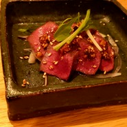 肉料理ワッゼカルネ
