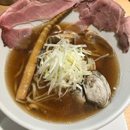 アサリラーメン11個のアサリが入ってた