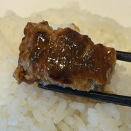 ハンバーグはご飯でバウンドさせます！