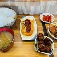 大衆食堂はづき