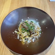 BRACERIA　PASTICCERIA　BOND