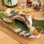 ブリカマの粕漬け焼き
