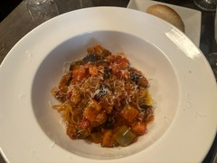 トマトソースのパスタ