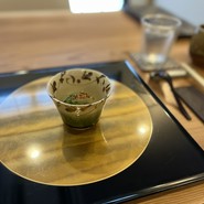 先付け（胡瓜と海月の和物　とうもろこしとアスパラ