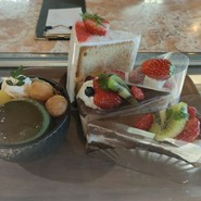 手作りケーキ 苺菜