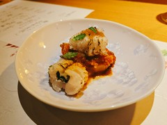 鱧のたたき 夏野菜の煮込み添え