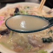三芳八