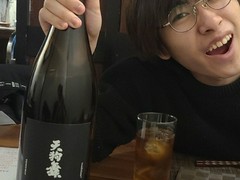 お刺身盛り合わせは必ず頼んだ方がいいです！土鍋ご飯も美味しい！炊けるまで時間がかかるので早めに注文が