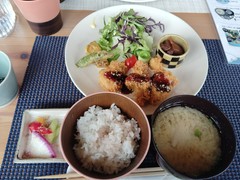 そらいろ食堂