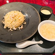 ちょっと贅沢に、蟹チャーハン