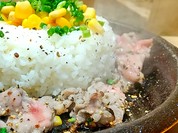 人気のビーフペッパーライス！B級グルメ