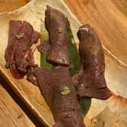 肉と炉ばた さんど。