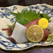 魚重楼